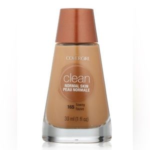 ⚜️3/$25⚜️💄COVERGIRL CLEAN NORMAL SKIN FOUNDATION- 165 TWANY💄